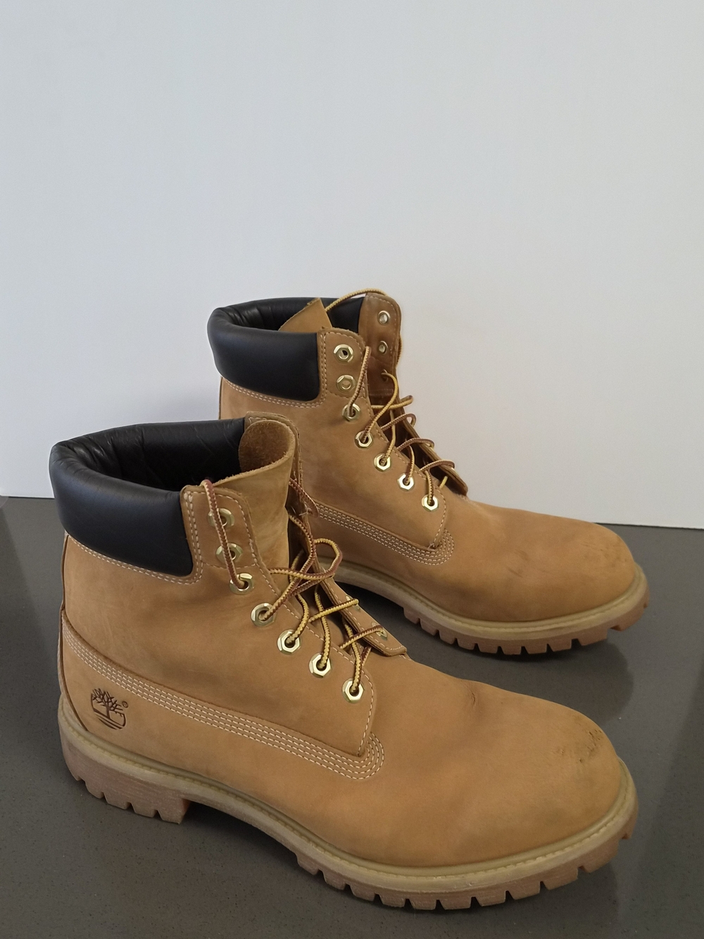 Classic Timberland Premium 6-Inch Waterproof Boots Wheat Nubuck - Men's Size 11